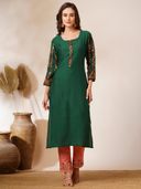 Green color option, Sold out, Currently selected