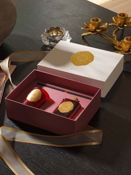 Pure Home + Living - Dark Rose Wax Filled Jar Candle & Diffuser Set