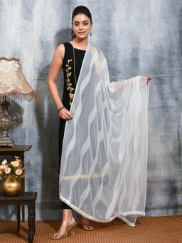Gahan - White Colour Chiffon Dupatta