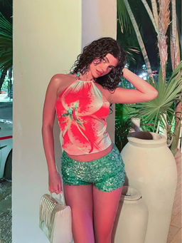 Outzidr - Pink Beaded Halter Neck Top