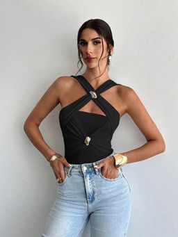 Outzidr - Black Buckle Attach Front Detail Top