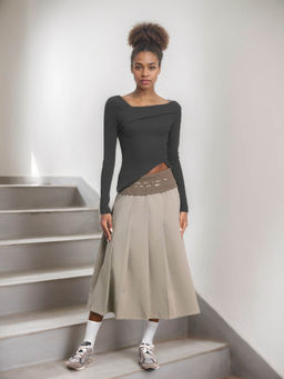 Outzidr - Grey Off-Shoulder Asymmetric Hem Top