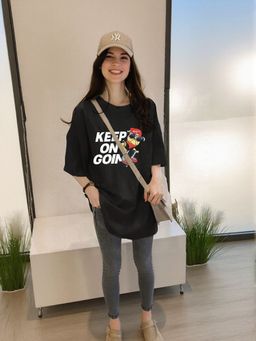 Outzidr - Black Chest Print Graphic T-Shirt