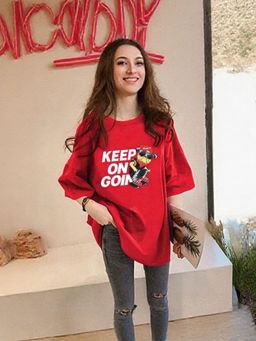 Outzidr - Red Chest Print Graphic T-Shirt