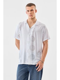 Snitch - White Self Design Half Sleeves Boxy Casual Shirt