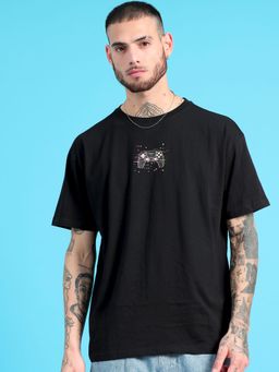 SILISOUL - Men Black Graphic Casual T-Shirt