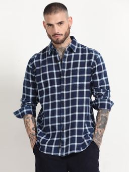 SILISOUL - Men Navy Blue Checks Casual Shirt