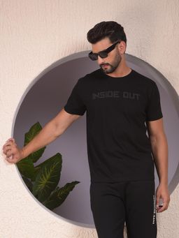CRIMSOUNE CLUB - Men Black Graphic Casual T-Shirt