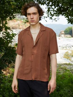 Campus Sutra - Men Sienna Brown Panel-Pleat Oversized Shirt