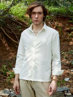Campus Sutra - Men Daisy White Cube-Textured Shirt