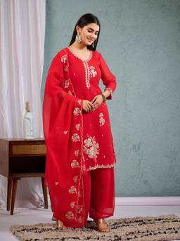 GLOBON IMPEX - Women'S Solid Embroidered Georgette Kurta Set with Palazzo and Dupatta