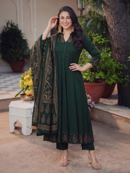 Aaghnya - Green Printed Viscose Rayon Kurta and Pant with Dupatta