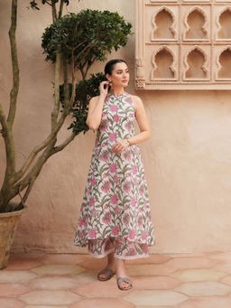 Aaghnya - White Floral Viscose Rayon Regular Kurta and Palazzo