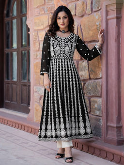 Aaghnya - Black Embroidered Viscose Rayon Regular Kurta