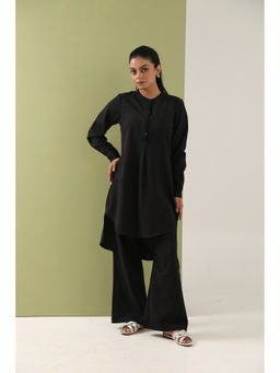 Sugnaa - Black Solid Cotton Regular Kurta