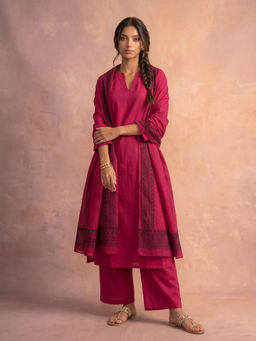 Aaghnya - Pink Solid Polycotton Kurta and Pant with Dupatta