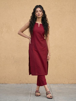 Aaghnya - Red Solid Viscose Rayon Regular Kurta and Palazzo