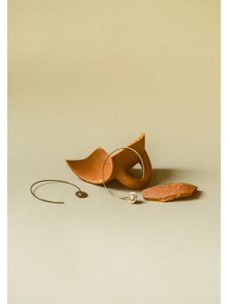 Studio Anviksha - Gold Mixed Metal Button Hoops