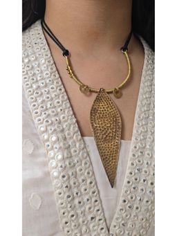 Studio Anviksha - Gold Leaf Necklace