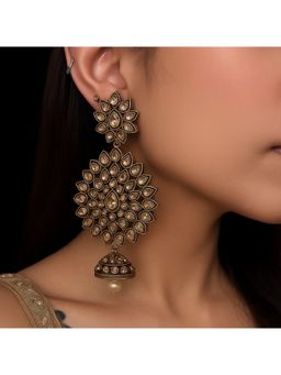 Kare Kraft - Off White Meherbano Kundan Earrings