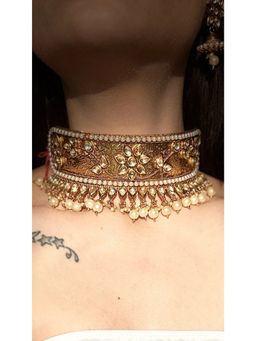 Kare Kraft - Off White Ameeran Choker