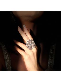 Kare Kraft - White Vihana Halo Diamond Ring