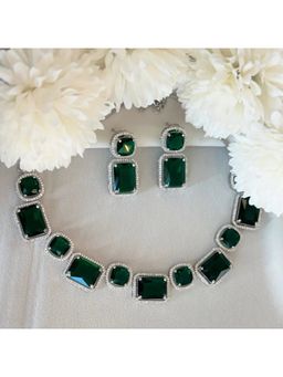 Kare Kraft - Green Imperial Emerald Diamond Necklace Set