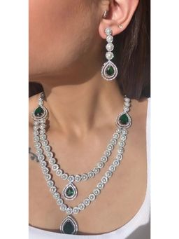 Kare Kraft - Green Pearl Empress Emerald Set