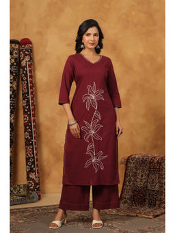 PIROH - Women Wine Cotton Embroidered Straight Kurta with Pant