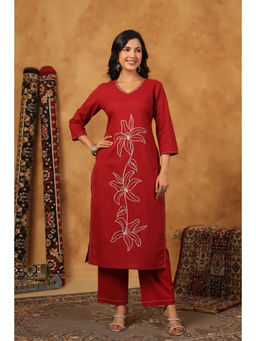 PIROH - Women Maroon Cotton Embroidered Straight Kurta with Pant