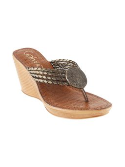 Catwalk - T-strap Trims & Studs Wedges