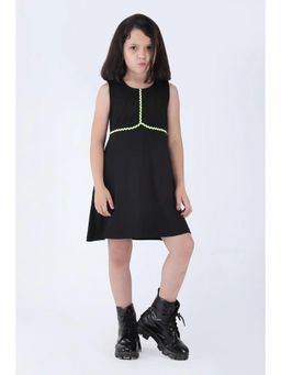Tommore - Zig Zag Lace Dress