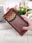 Yellow color option, Currently selected