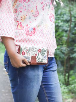 The Clownfish - White Womens Wallet