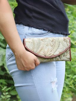 The Clownfish - Green Faux Leather Snap Flap Closure Womens Wallet