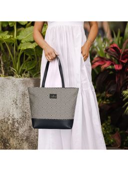 The Clownfish - Black Printed Faux Leather Handbag