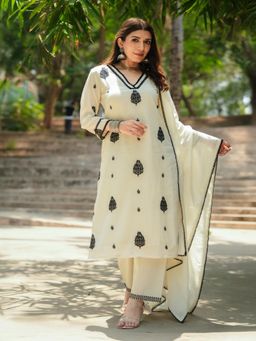 Mahee Jaipur - Beige Tyohaar Banarasi Scalloped Lace Kurta with Pant & Dupatta