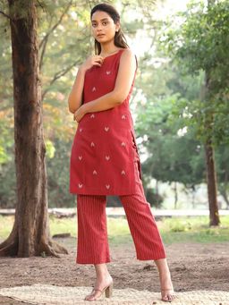 Sutra Art of Clothing - Brick Red Pure Cotton Kurta with Stripes Pant