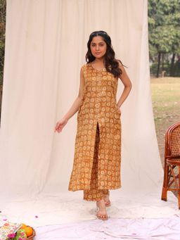 Sutra Art of Clothing - Mustard Hand Batik Khadi Cotton Printed Kurta and Pant