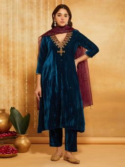 SHAABA CLOTHING - Teal Hand Embroidery Crushed Velvet Kurta with Pant and Dupatta
