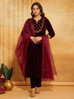 SHAABA CLOTHING - Maroon Hand Embroidery Crushed Velvet Kurta with Pant and Dupatta