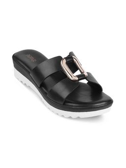 PEPPER - Women Slip On Round Toe Sandals- Black