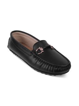 PEPPER - Women Slip On Round Toe Loafers- Black