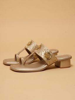 ERIDANI - Women Kriva Gold Embroidered Kolhapuri