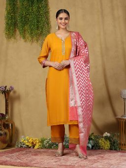 Garden VARELI - Women's Yellow Polychanderi Solid Kurta Pants Dupatta Set
