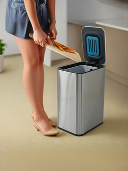 The Better Home - Automatic Dustbin 13L Silver