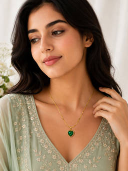 ABHUSHANAM - Green The Majestic Green Pendant (51872)