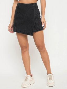 Madame - Women Black Cotton Solid Skort