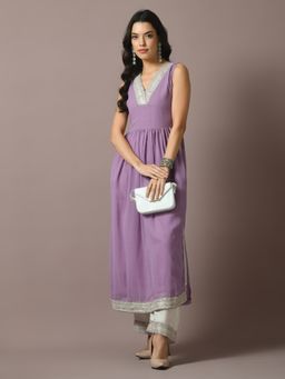 MYSHKA - Lavender Solid Georgette Nyra-Cut Party Kurta and Pants (Set of 2)