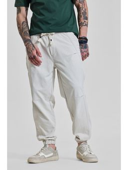 Snitch - Off White Solid Relaxed Casual Joggers for Men